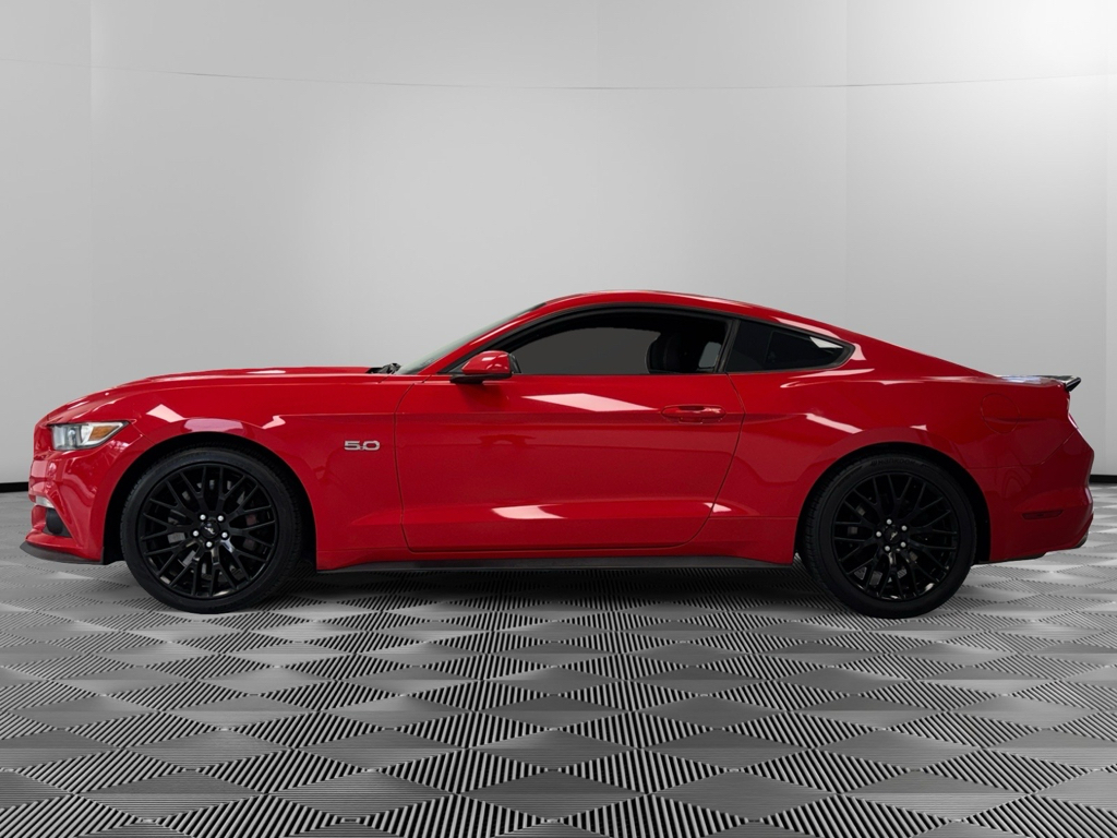 2016 Ford Mustang GT photo 4