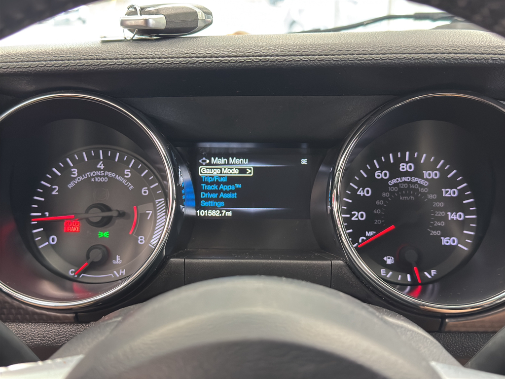 2016 Ford Mustang GT photo 18