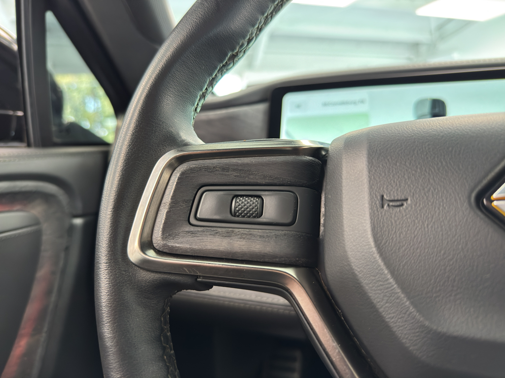 2022 Rivian R1T Launch Edition photo 17