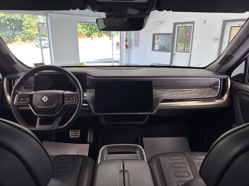 2022 Rivian R1T Launch Edition photo 19