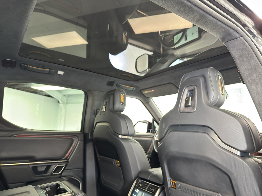 2022 Rivian R1T Launch Edition photo 32