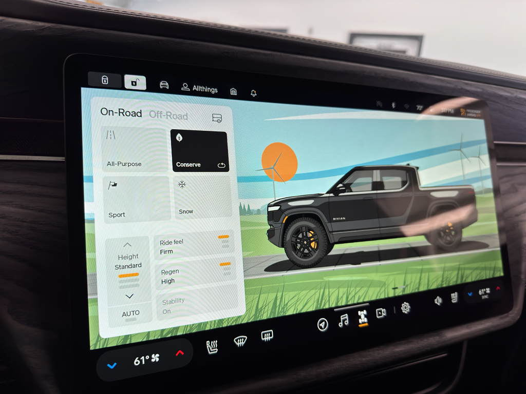 2022 Rivian R1T Launch Edition photo 24