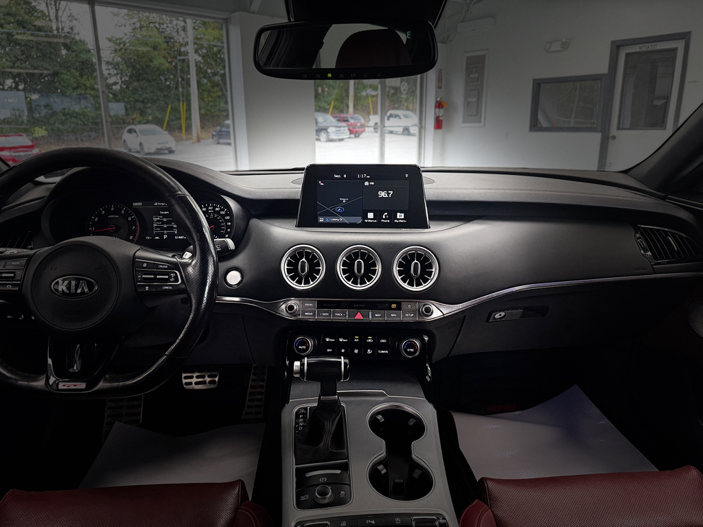 Used 2021 Kia Stinger Sedan