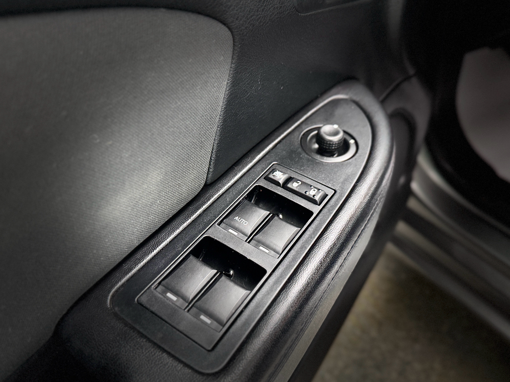 Used 2012 Chrysler 200 Sedan