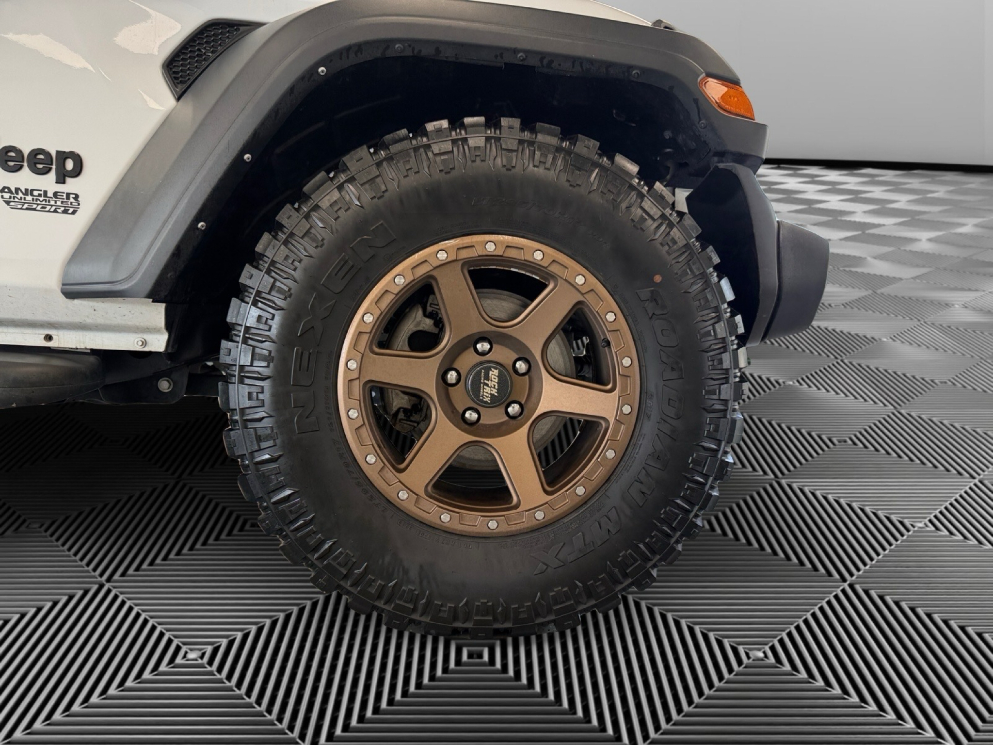 Used 2021 Jeep Wrangler SUV