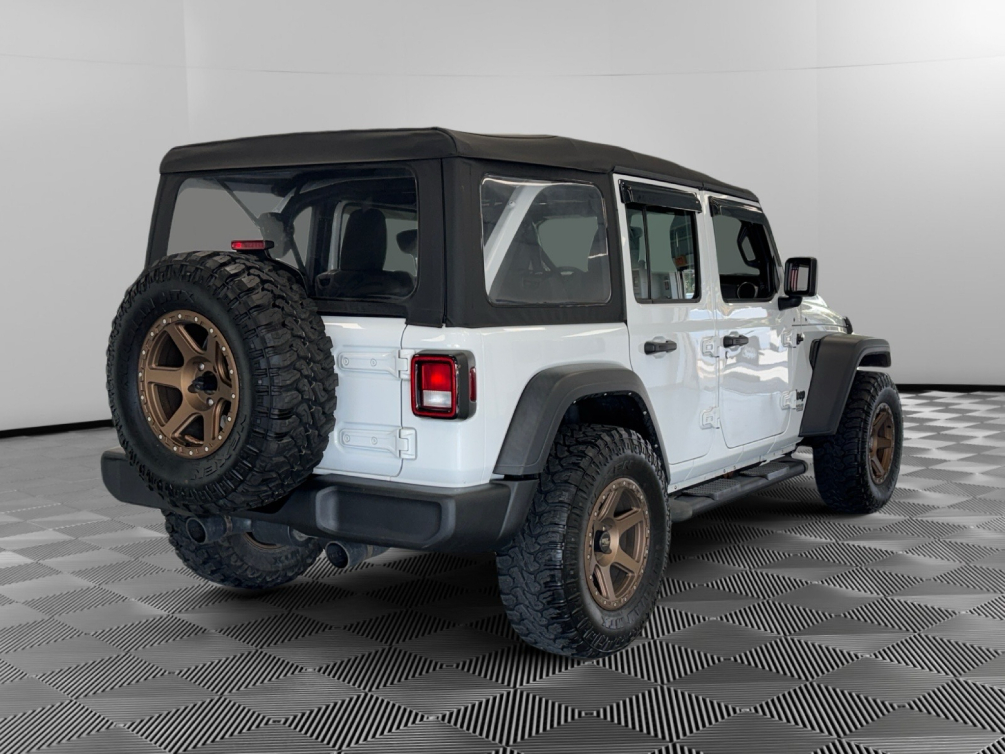 Used 2021 Jeep Wrangler SUV