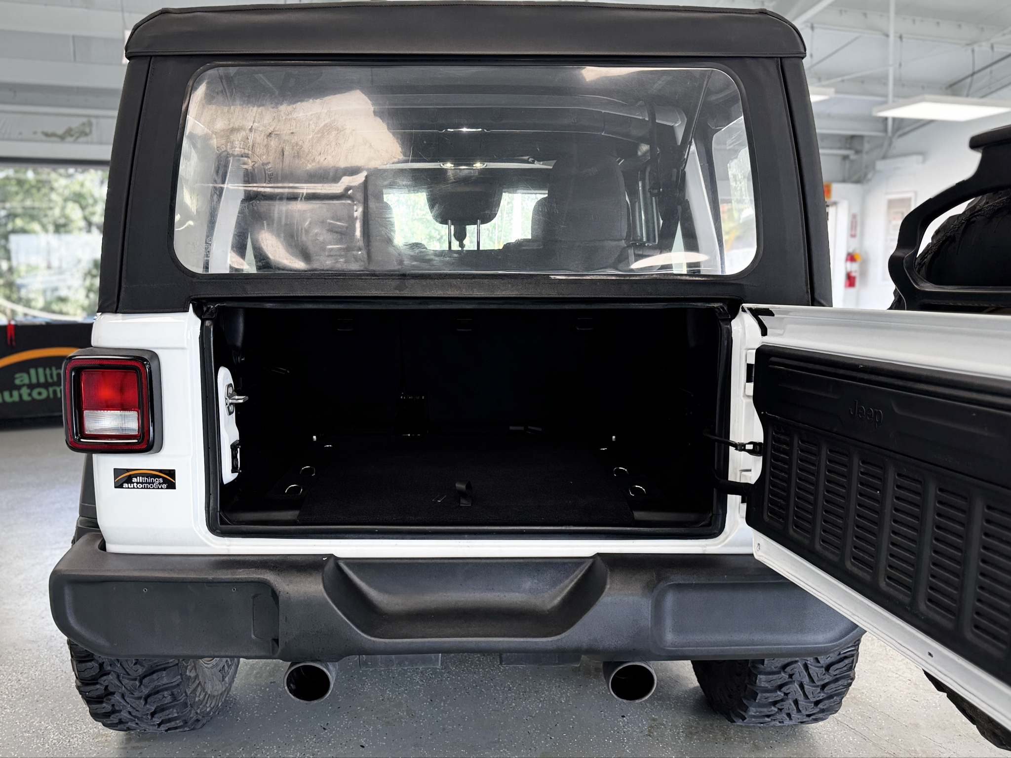 Used 2021 Jeep Wrangler SUV