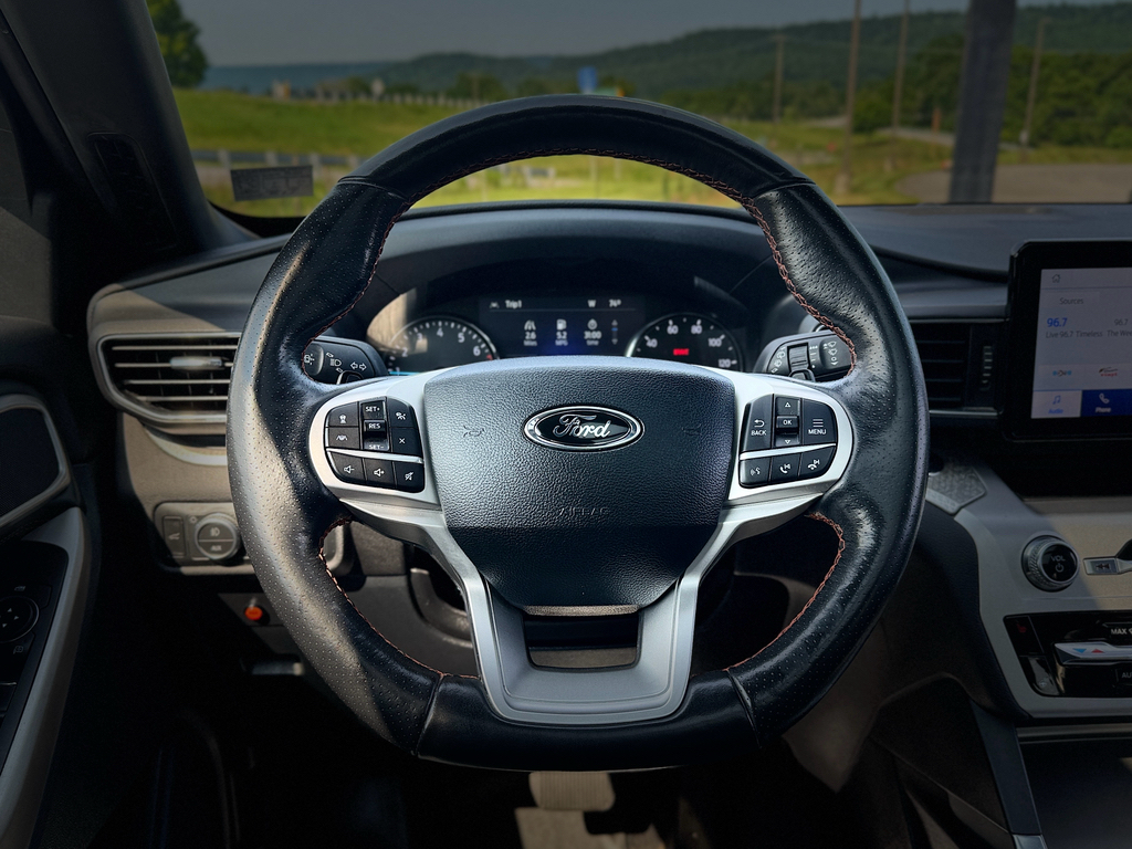 Used 2022 Ford Explorer SUV