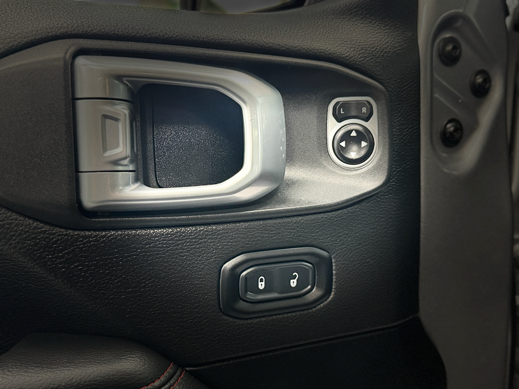 Used 2020 Jeep Wrangler SUV