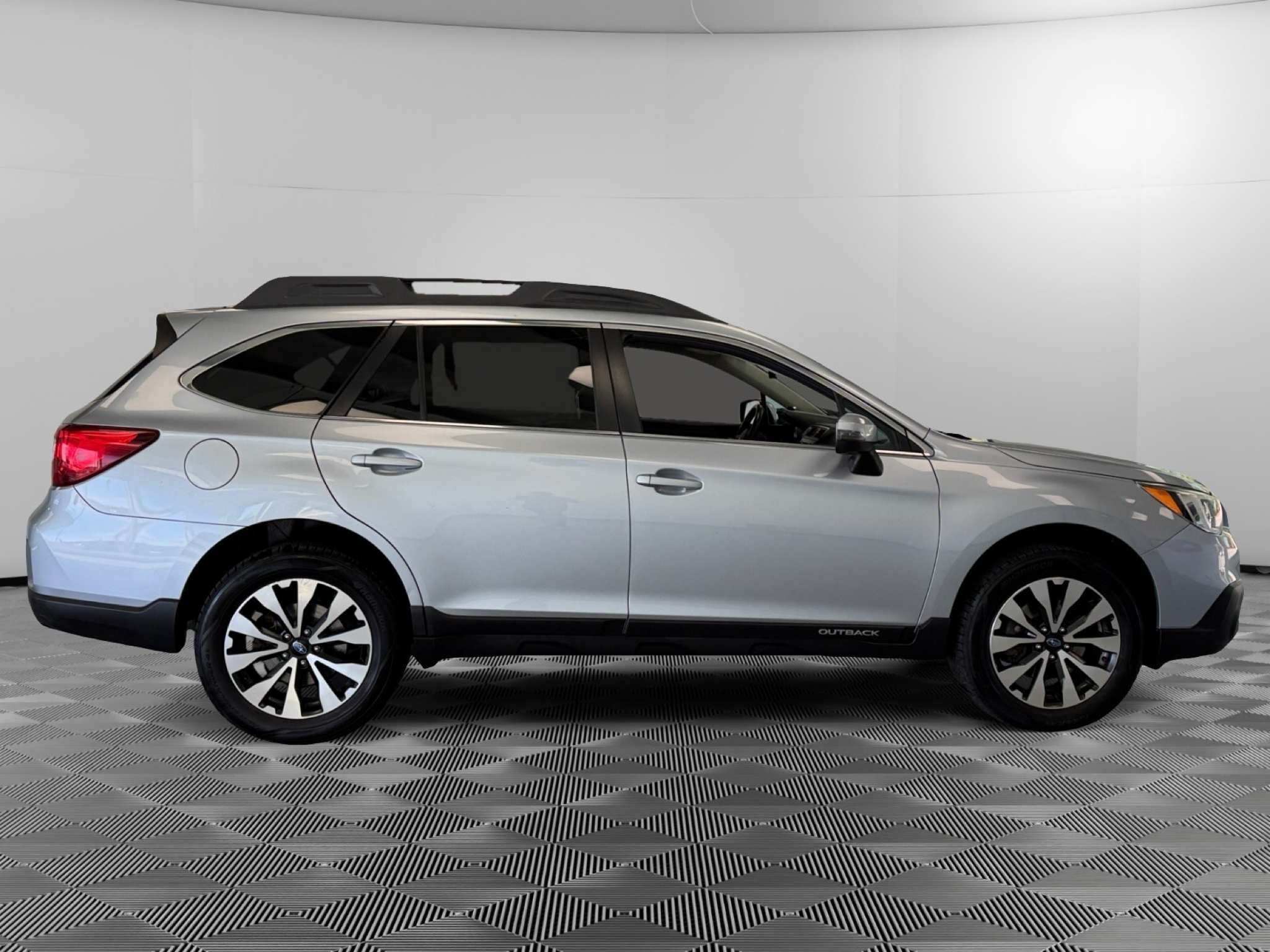 Used 2017 Subaru Outback SUV