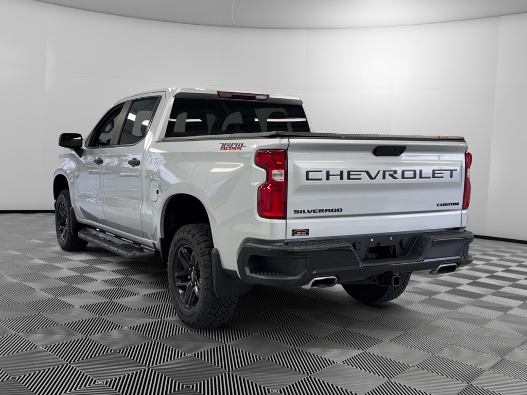 2020 Chevrolet Silverado 1500 Custom Trail Boss photo 2
