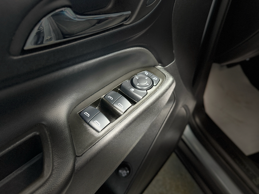 Used 2024 Chevrolet Equinox SUV