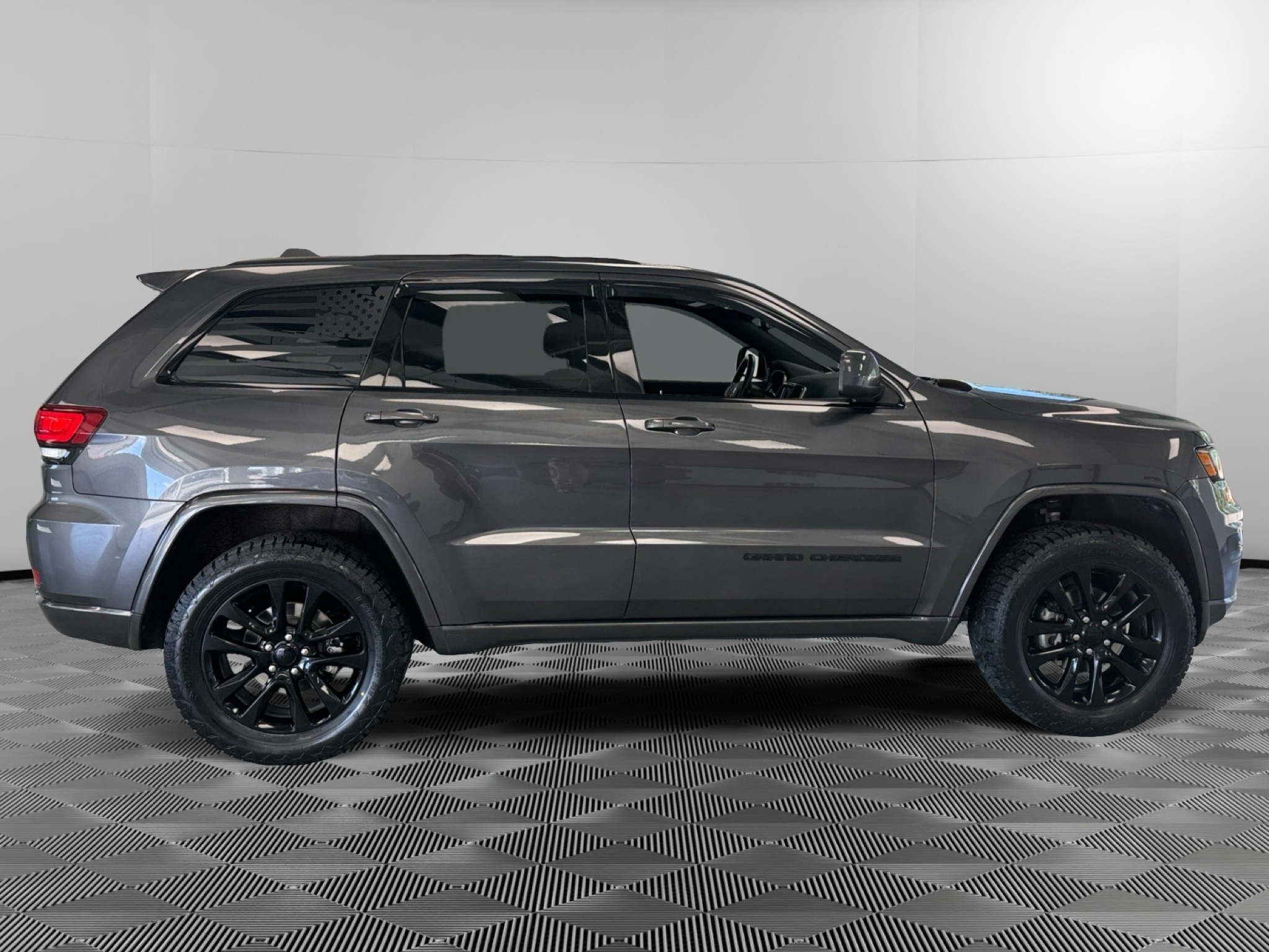 Used 2018 Jeep Grand Cherokee SUV