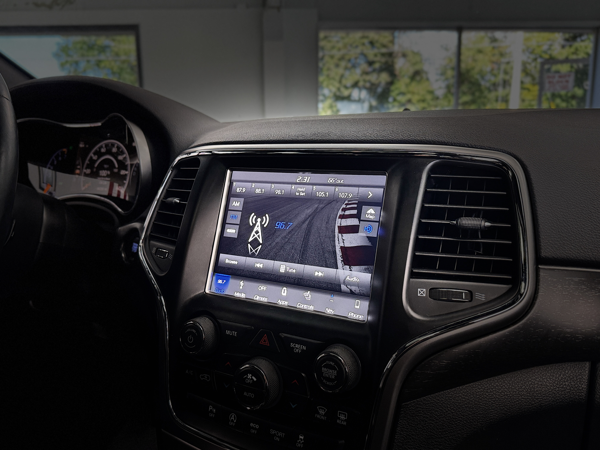 Used 2018 Jeep Grand Cherokee SUV
