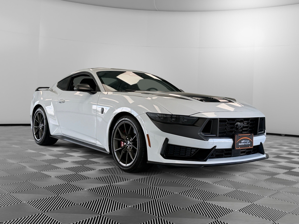 2025 Ford Mustang Dark Horse's photo