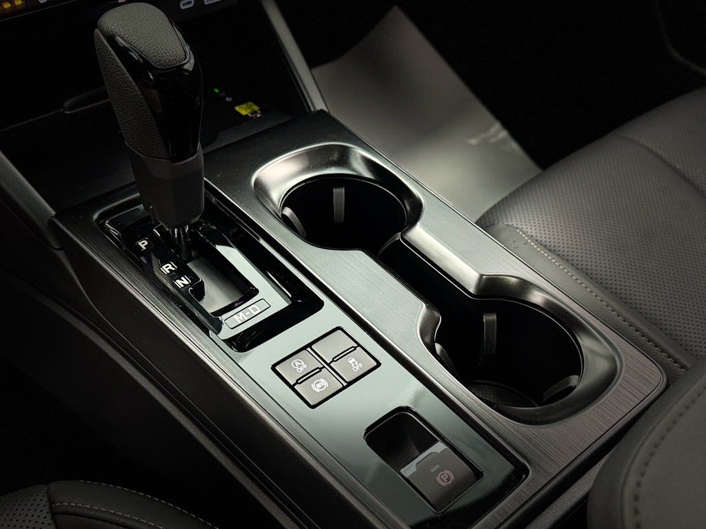 2026 Subaru Outback Limited - Photo 23