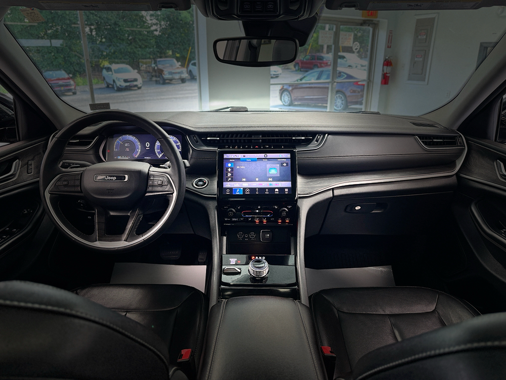 Used 2023 Jeep Grand Cherokee L SUV
