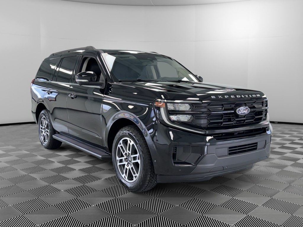 2025 Ford Expedition Active's photo