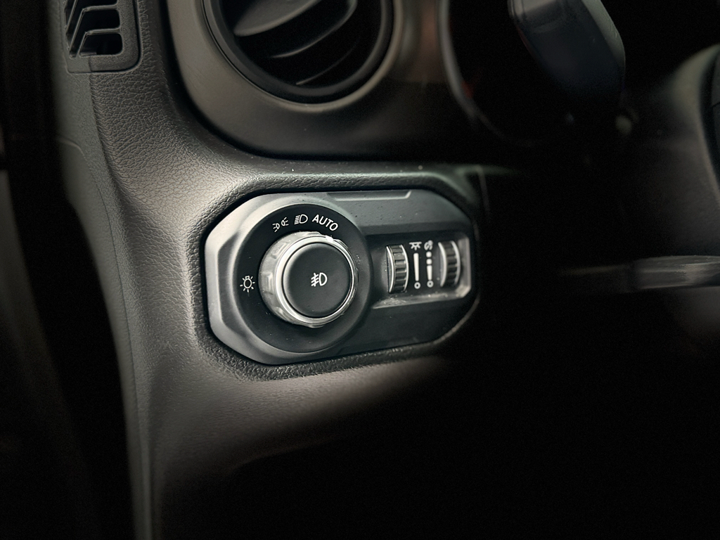 Used 2022 Jeep Wrangler SUV