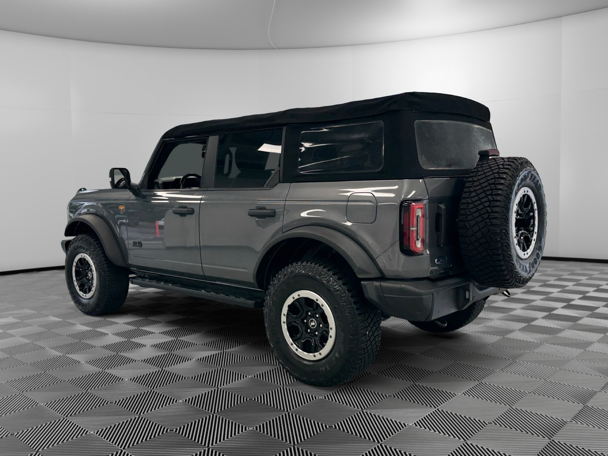 Used 2022 Ford Bronco Advanced SUV