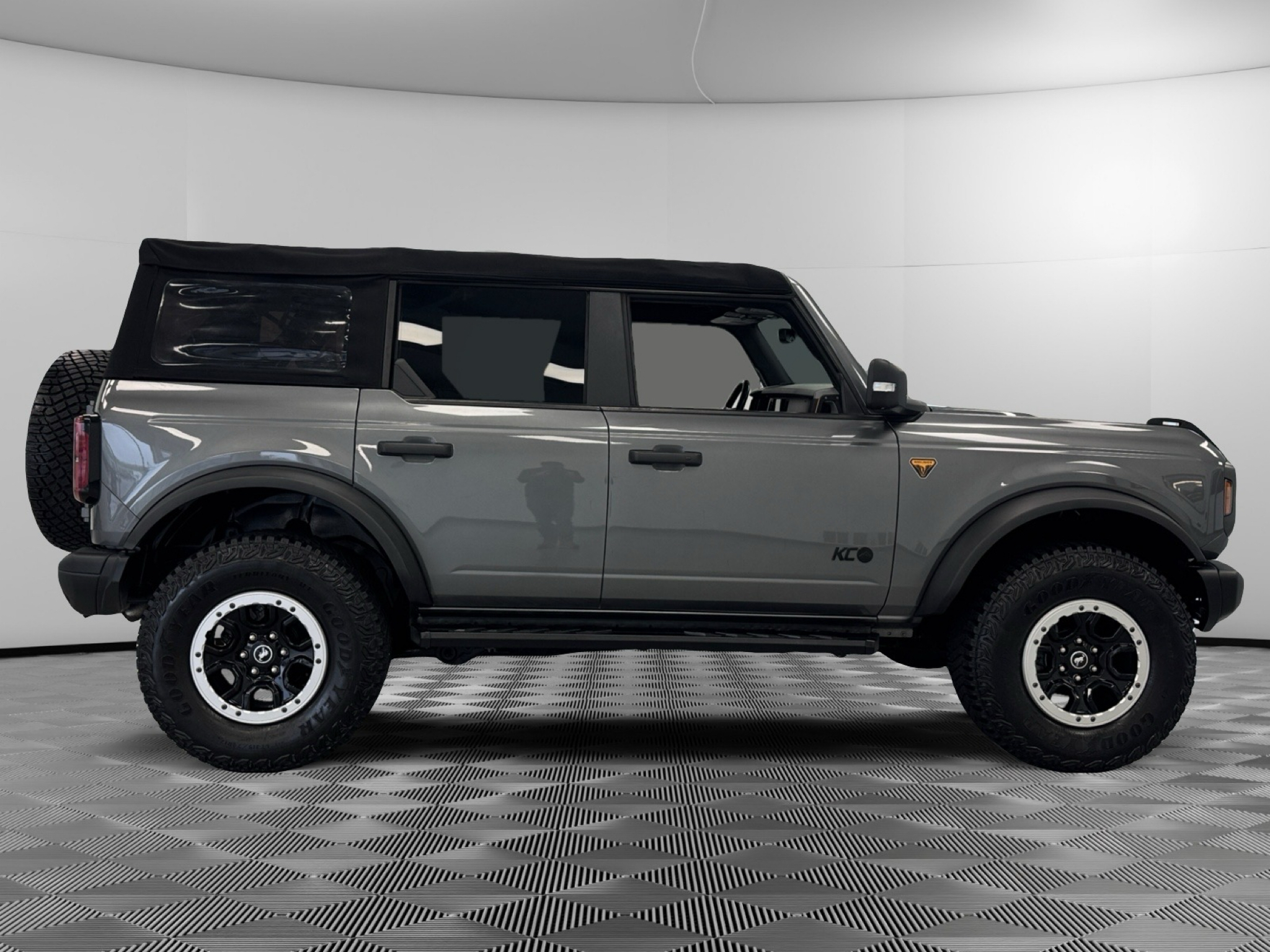 Used 2022 Ford Bronco Advanced SUV