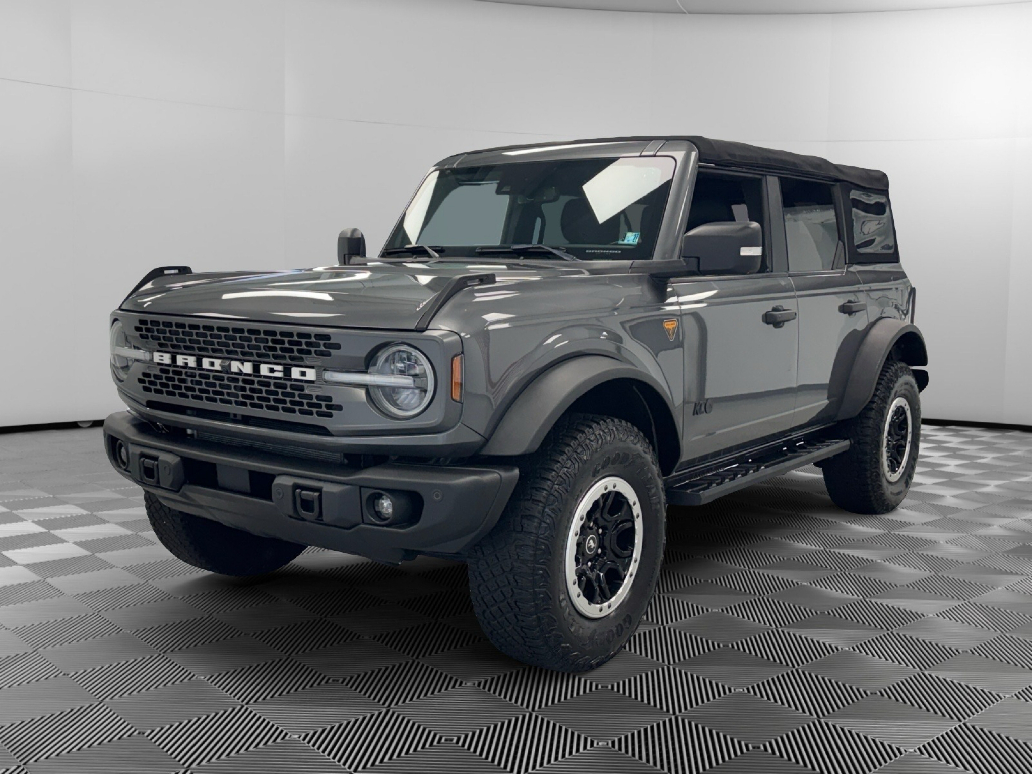 Used 2022 Ford Bronco Advanced SUV