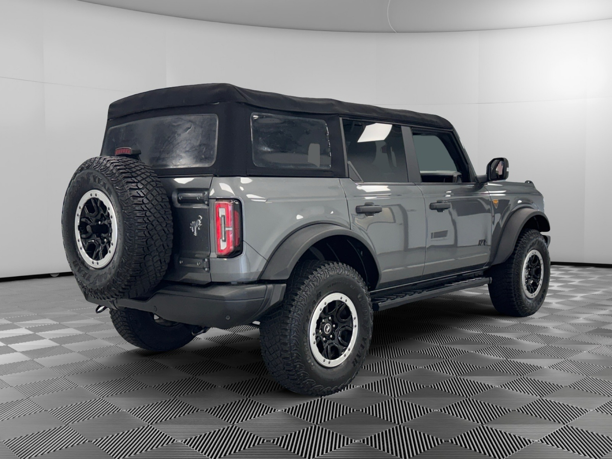 Used 2022 Ford Bronco Advanced SUV