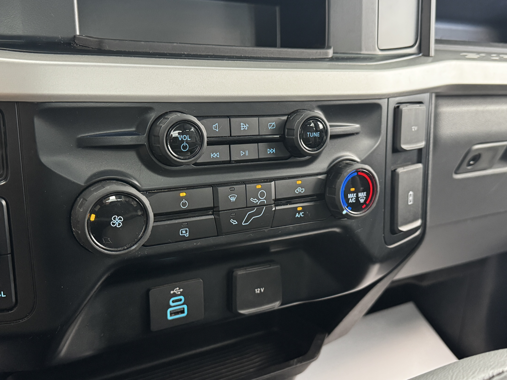 Used 2024 Ford F-250 Super Duty Truck