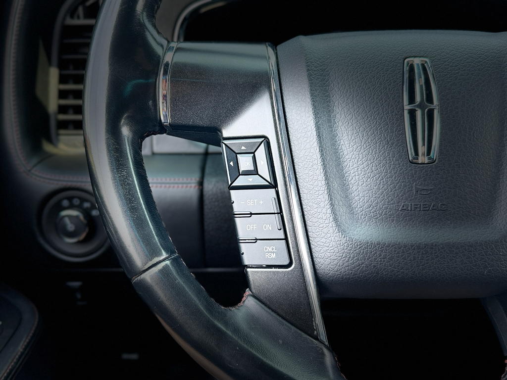 Used 2016 Lincoln Navigator SUV
