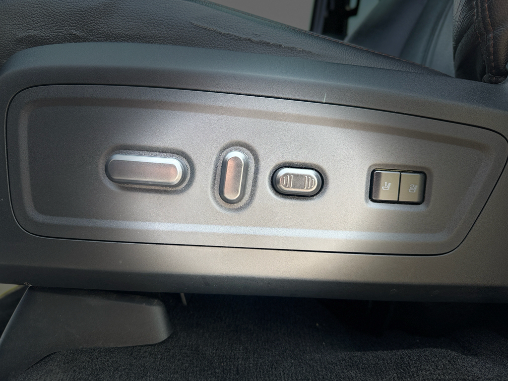 Used 2016 Lincoln Navigator SUV