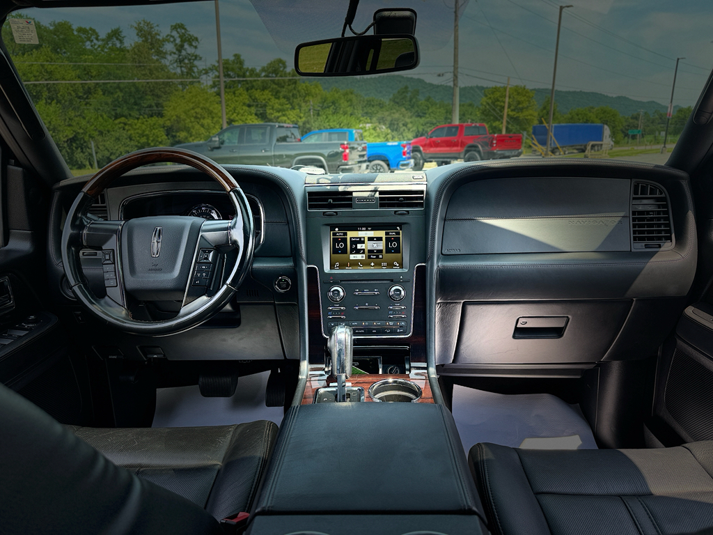 Used 2016 Lincoln Navigator SUV