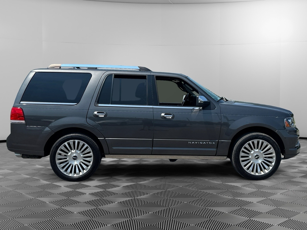 Used 2016 Lincoln Navigator SUV