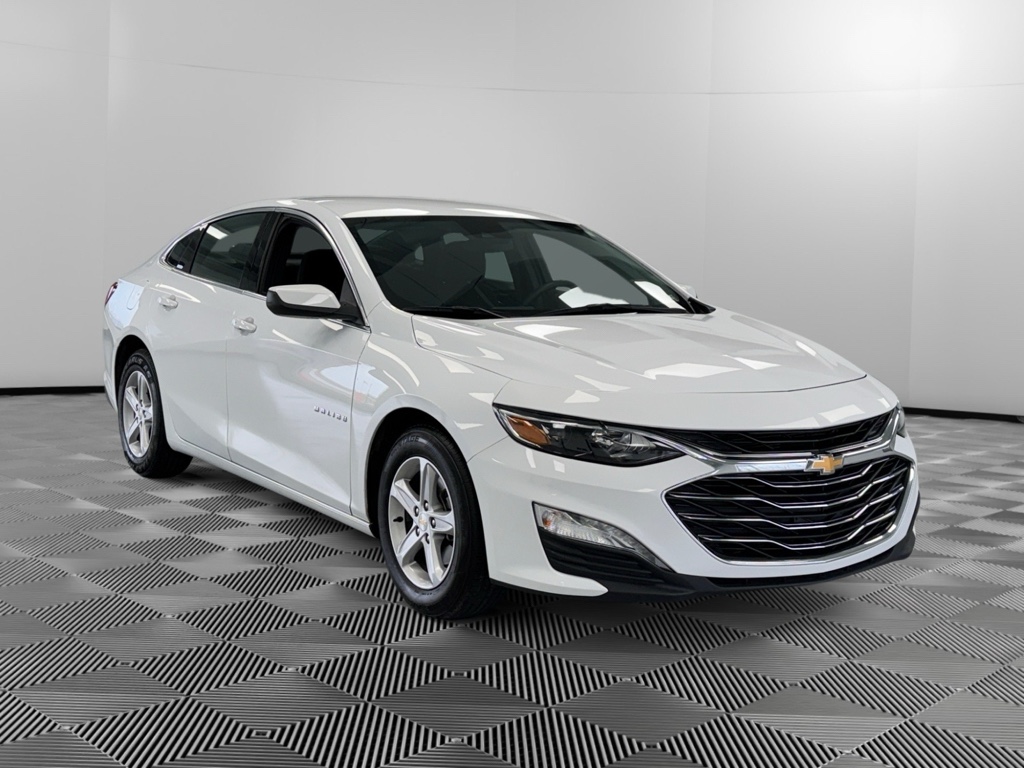 2024 Chevrolet Malibu 1LT's photo