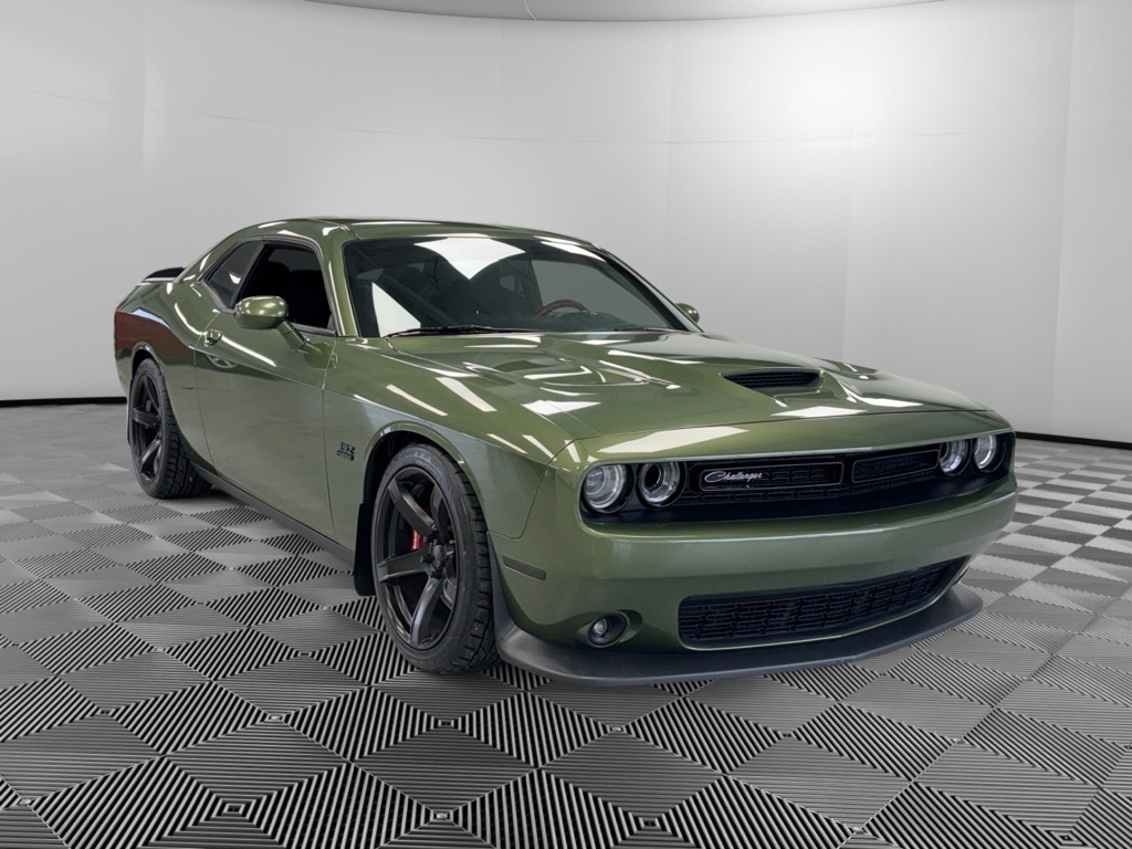2020 Dodge Challenger R/T's photo