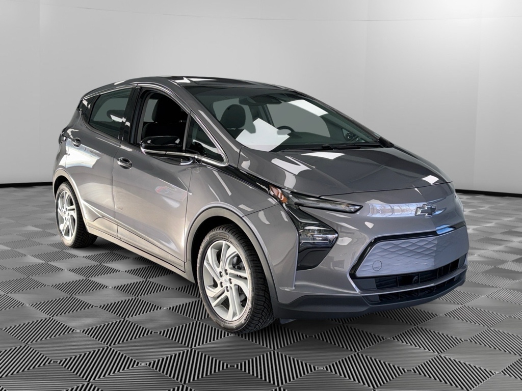 2023 Chevrolet Bolt EV LT's photo