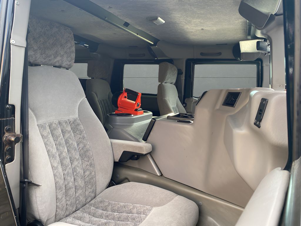 2000 Hummer H1 1 1/4 ton photo 11