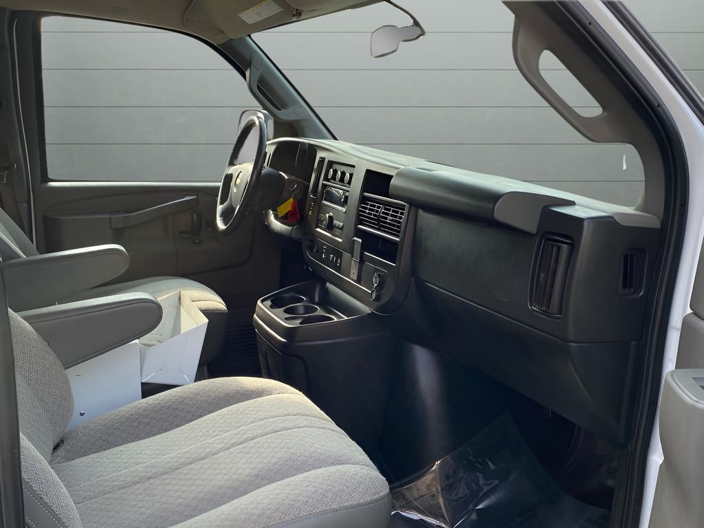 2020 Chevrolet Express 2500 Work Van photo 14