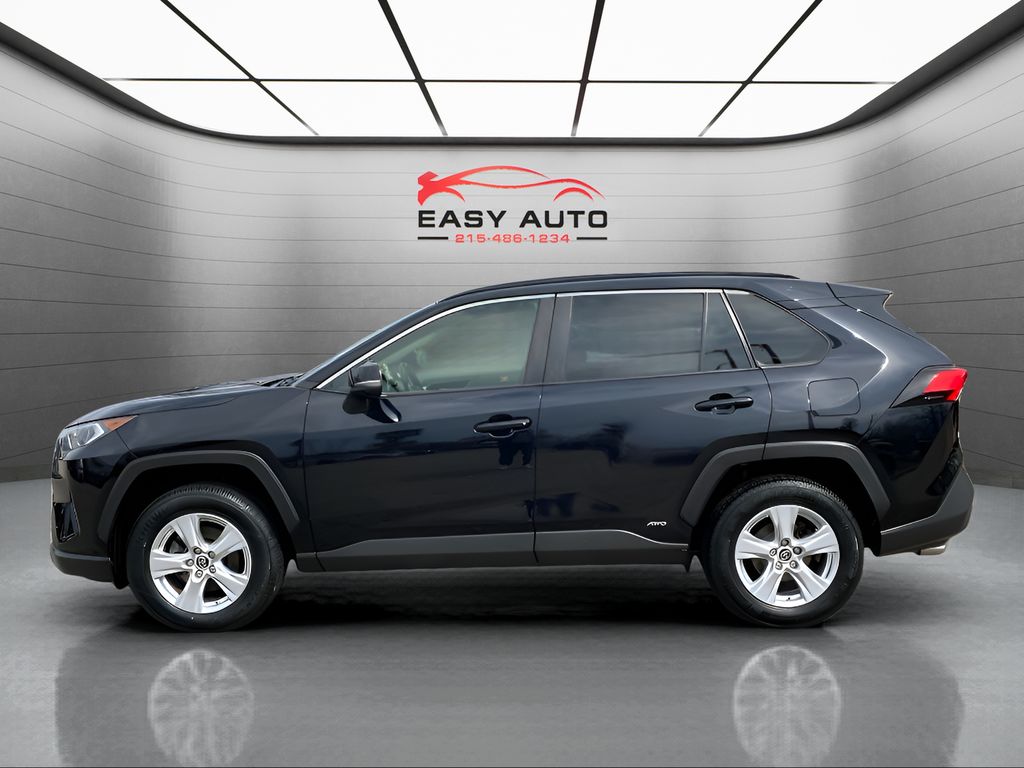2019 Toyota RAV4 Hybrid XLE photo 5