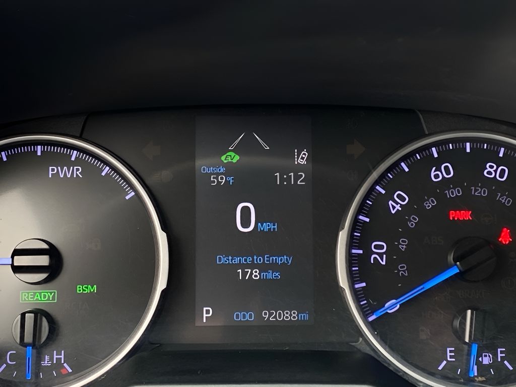 2019 Toyota RAV4 Hybrid XLE photo 34