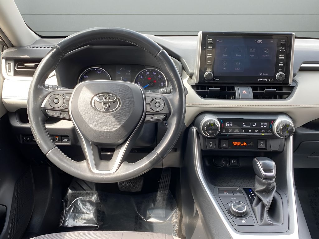 2019 Toyota RAV4 Hybrid XLE photo 23