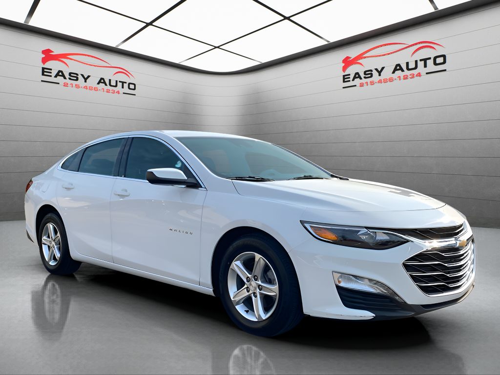 2024 Chevrolet Malibu 1LT photo 3