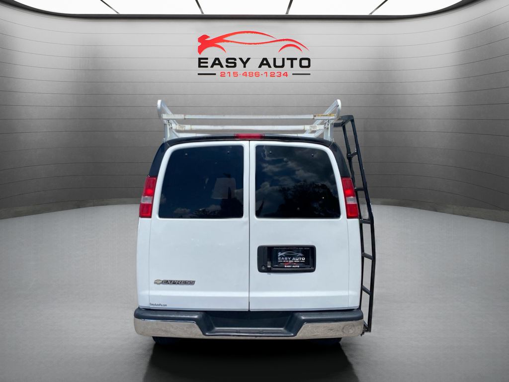 2019 Chevrolet Express 3500 LT - photo 5