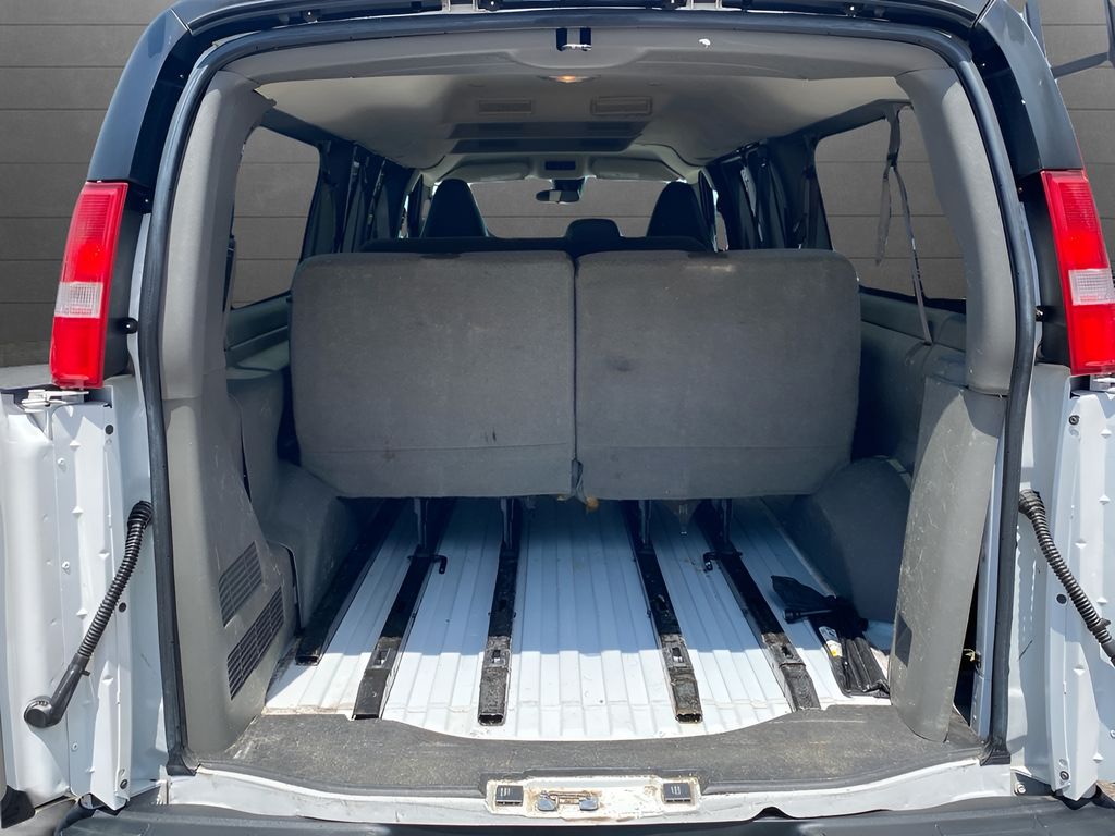 2019 Chevrolet Express 3500 LT - photo 21