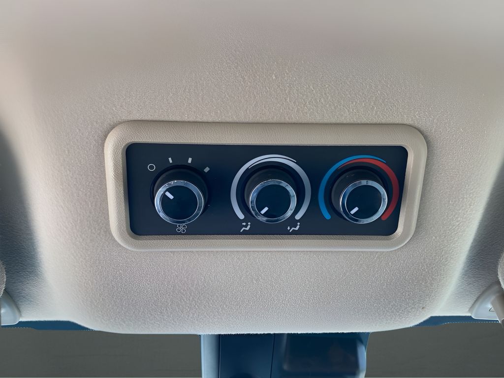 2019 Chevrolet Express 3500 LT - photo 14