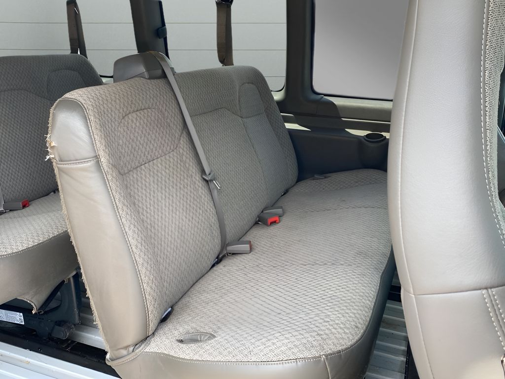 2019 Chevrolet Express 3500 LT - photo 18