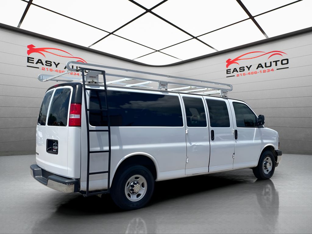 2019 Chevrolet Express 3500 LT - photo 4