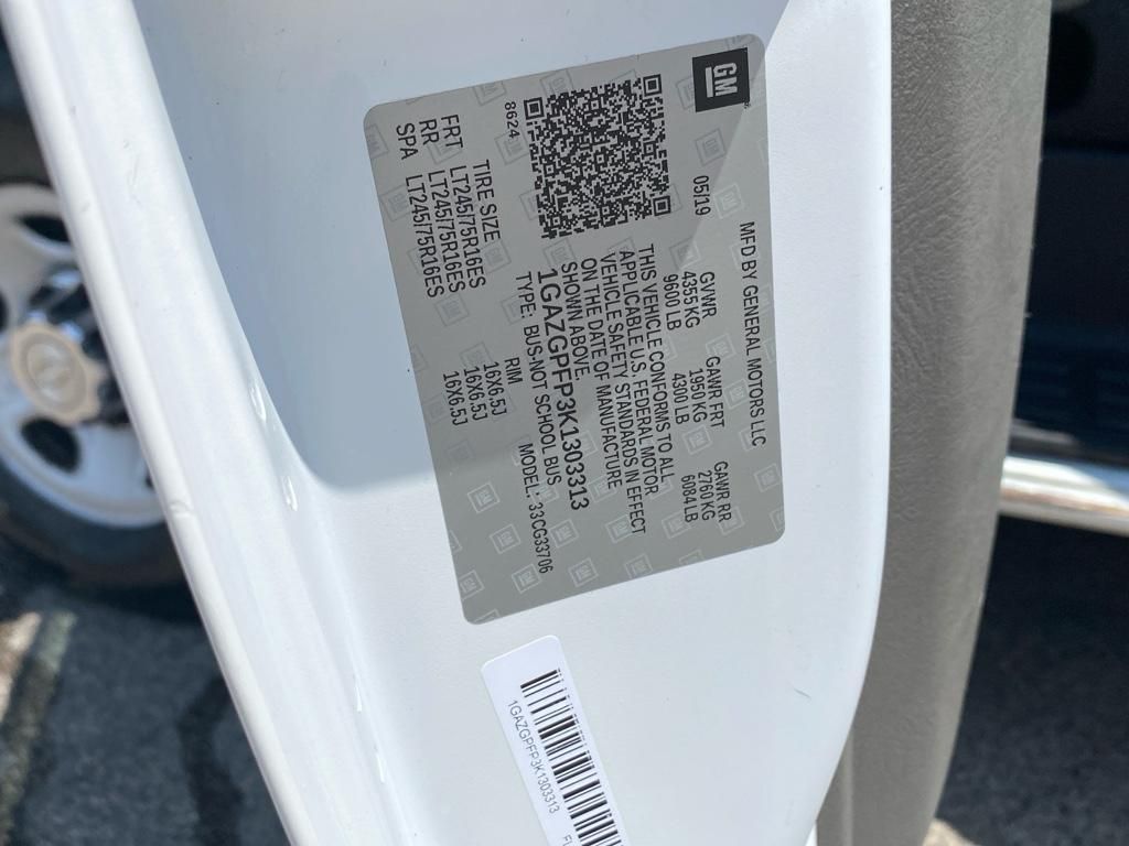 2019 Chevrolet Express 3500 LT - photo 22