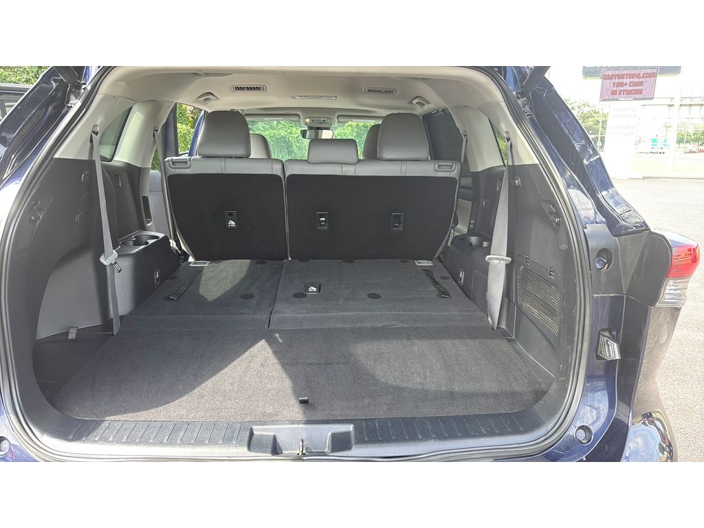 2020 Toyota Highlander XLE photo 34