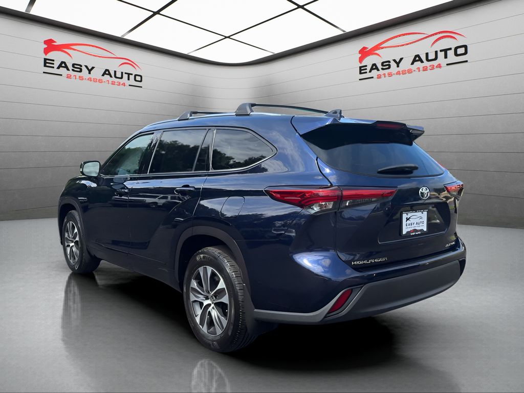 2020 Toyota Highlander XLE photo 9