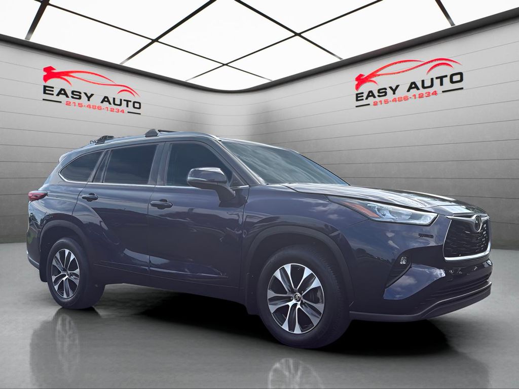 2020 Toyota Highlander XLE photo 5